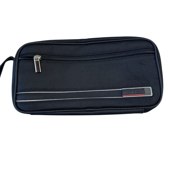 Fossil Travel Toiletry Bag in black stylish practical accessory perfect for men - Picture 1 of 13